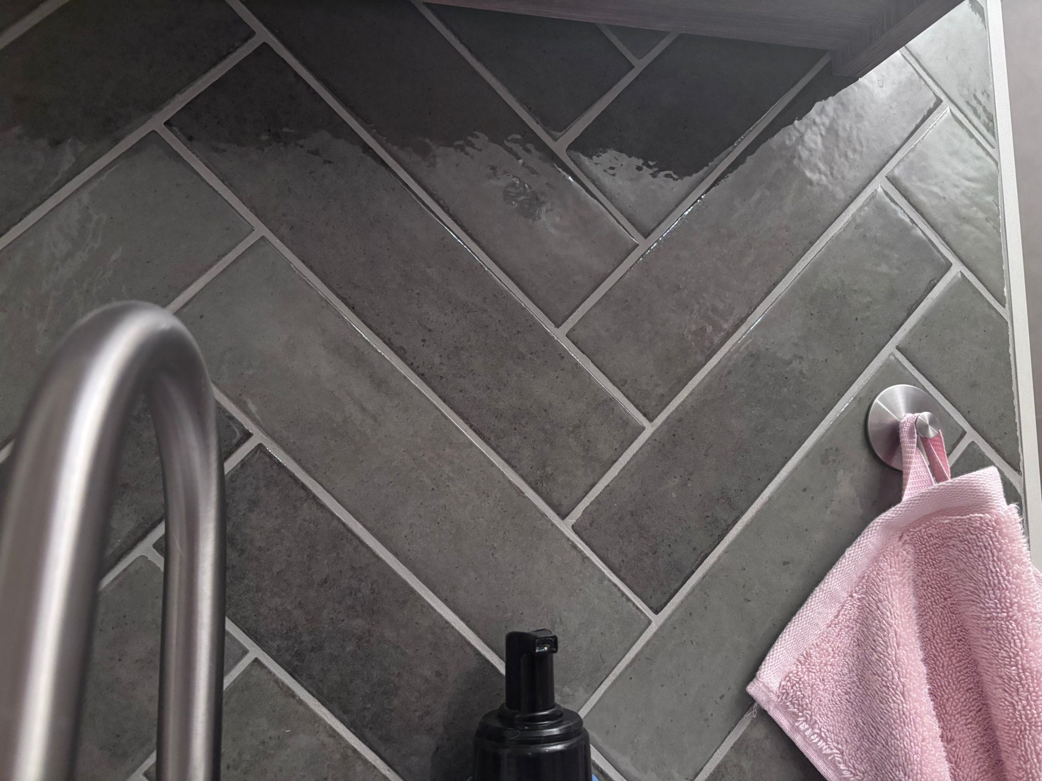 Acceptabele naden tegelwerk muur badkamer (buiten douche) - Bouwen en  klussen - GoT