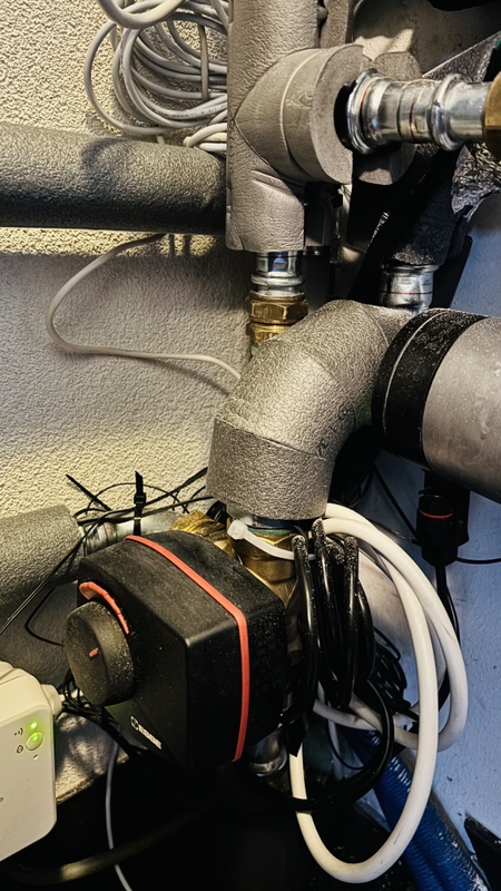 Afbeeldingslocatie: https://tweakers.net/i/4yNKoeYr-nV8n2PbXMMOWvE0AqY=/x800/filters:strip_icc():strip_exif()/f/image/eZ9PhZMuJx7LOwc8o0iPFhOV.jpg?f=fotoalbum_large