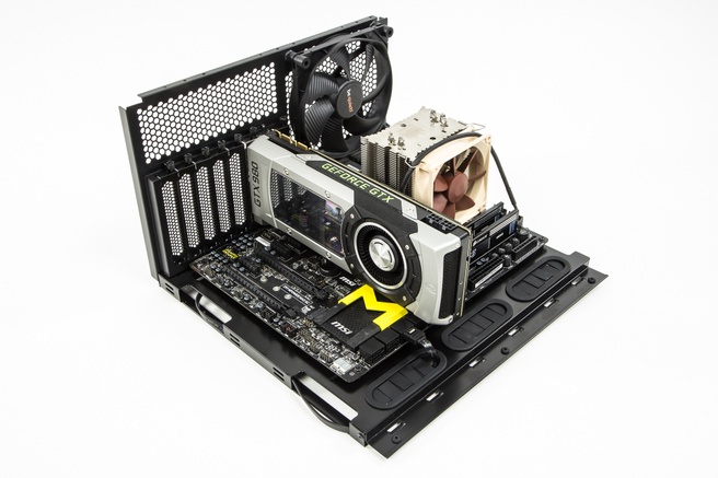 Dark Base Pro 900