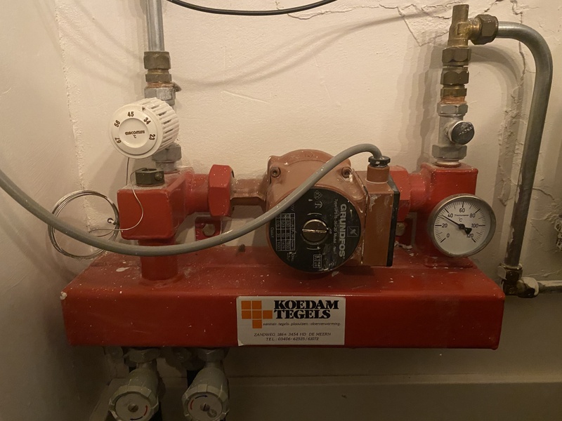 Afbeeldingslocatie: https://tweakers.net/i/5-8PseJqfxmdT1a_4rnDpmp8PBE=/800x/filters:strip_icc():strip_exif()/f/image/8J1YQOxeAfQhUDc05HTmsesG.jpg?f=fotoalbum_large