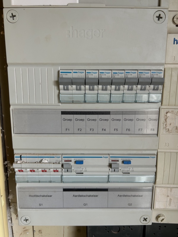 Afbeeldingslocatie: https://tweakers.net/i/50mAHTpLV8DrvNI8M4vVyaEP1uc=/x800/filters:strip_icc():strip_exif()/f/image/LTf64j2pu2rKhVlcNEFrED1C.jpg?f=fotoalbum_large