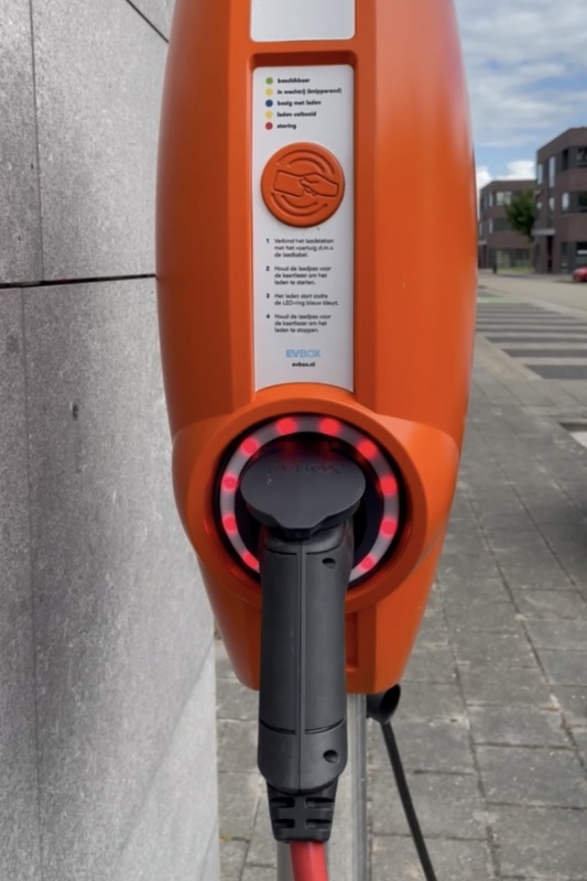 Afbeeldingslocatie: https://tweakers.net/i/53wLkrj728ccb93bUQFdzgm_zgY=/x800/filters:strip_icc():strip_exif()/f/image/iZ2xaK8t7duHvofu7489Dg7G.jpg?f=fotoalbum_large