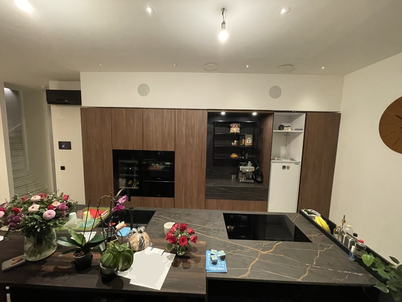 Afbeeldingslocatie: https://tweakers.net/i/557ah0_4mqxs3nlCgFYc6rGVjk4=/800x/filters:strip_icc():strip_exif()/f/image/7Qgkd4IRvOXmJXFFzjVKfhBf.jpg?f=fotoalbum_large