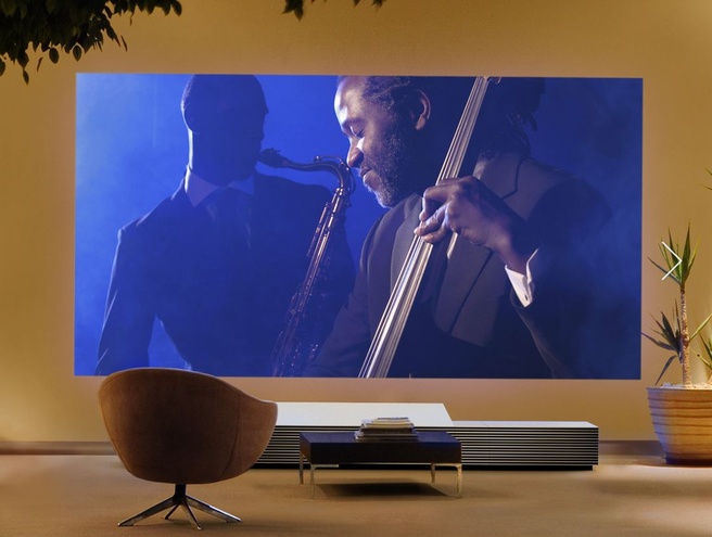 4k ultra short throw projector van Sony