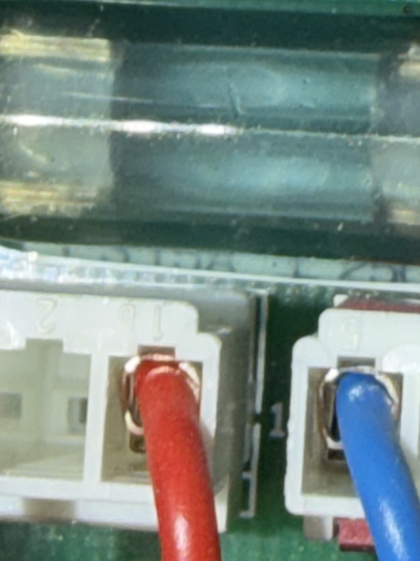 Afbeeldingslocatie: https://tweakers.net/i/57DDgorf7L9whmAeB8-yrkjeprc=/x800/filters:strip_icc():strip_exif()/f/image/39pWySw5Ec2Ze2GkyPXURtQp.jpg?f=fotoalbum_large