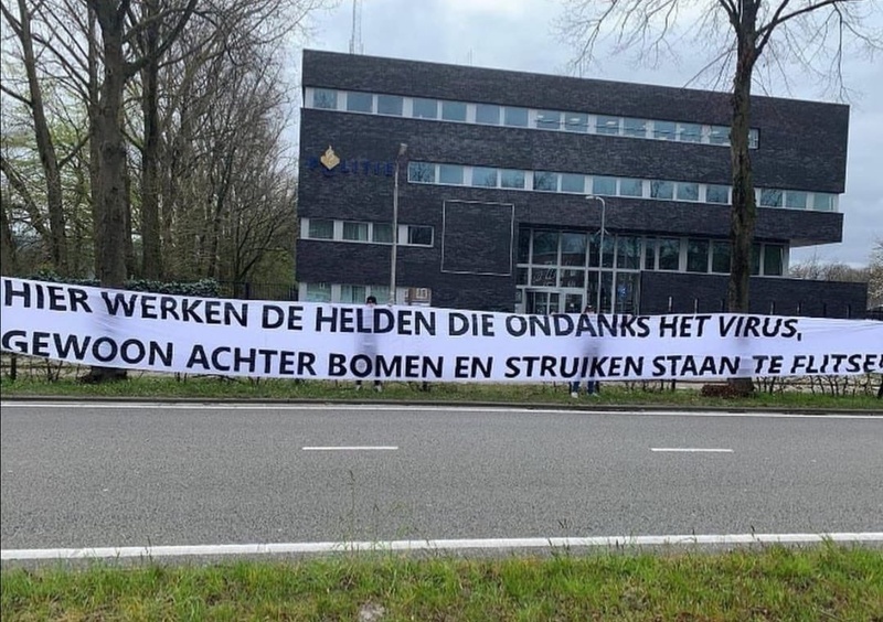 Afbeeldingslocatie: https://tweakers.net/i/5A6Y29vuUTPx-8I-H9H9sxaGNwQ=/800x/filters:strip_icc():strip_exif()/f/image/he9pkFz6TNjZnQjwf8tufHir.jpg?f=fotoalbum_large