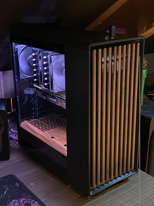 Afbeeldingslocatie: https://tweakers.net/i/5B1yAY1sh5kse-4SjNFebI2cIp8=/x800/filters:strip_icc():strip_exif()/f/image/TmyXUUefMfr3nAsOEQ4KtQ5e.jpg?f=fotoalbum_large