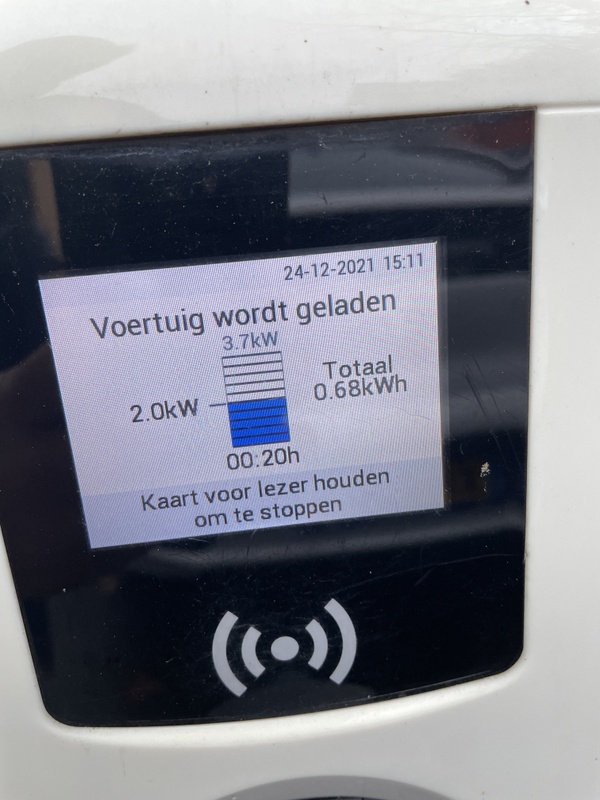 Afbeeldingslocatie: https://tweakers.net/i/5De09GLkQ0mKy-vgFVN-sAQayRc=/x800/filters:strip_icc():strip_exif()/f/image/Y61Roqhd4aqdrZpKVmbMa3v1.jpg?f=fotoalbum_large