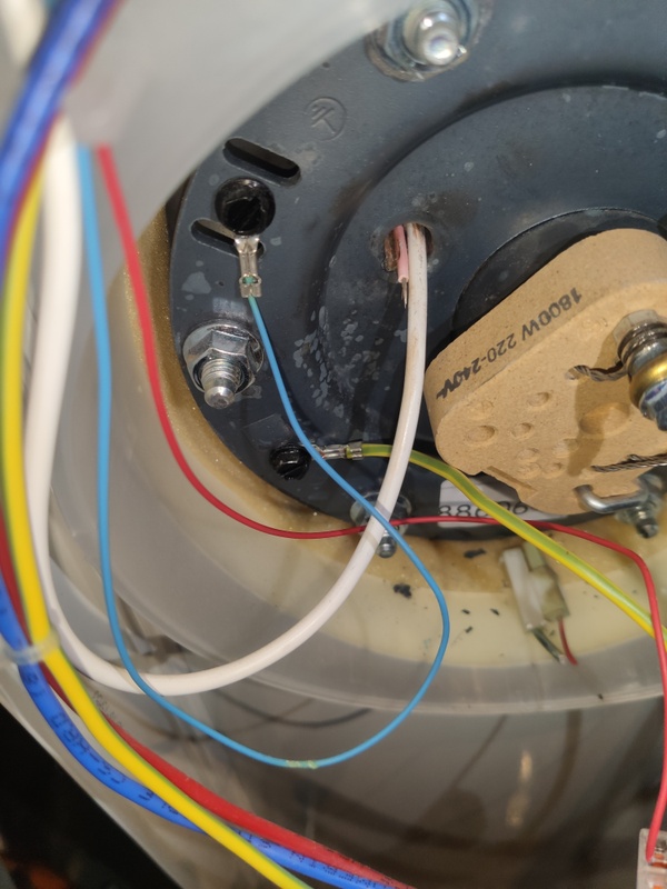 Afbeeldingslocatie: https://tweakers.net/i/5E2nJRtzgH8xQS2f5QTvF0MW1Mk=/x800/filters:strip_icc():strip_exif()/f/image/ywD8FPQOcUWxPYBaZQjNyIoS.jpg?f=fotoalbum_large