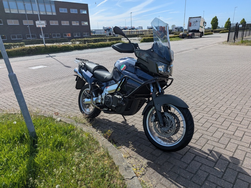 Afbeeldingslocatie: https://tweakers.net/i/5EUCJDoNKd6PxoUqKVa5hAEpmWA=/800x/filters:strip_icc():strip_exif()/f/image/RDbcJRqPrWvQWLLWMdeAfb5L.jpg?f=fotoalbum_large