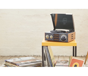 GPO Retro EMPIRE Platenspeler en radio met ingebouwde speakers