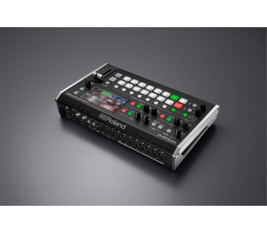 Roland V-8HD