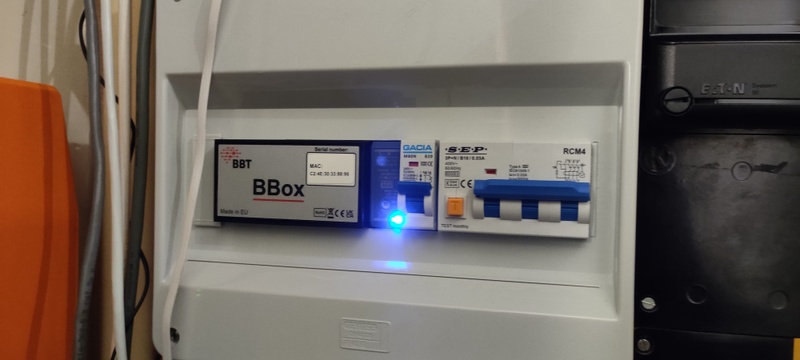 Afbeeldingslocatie: https://tweakers.net/i/5I-qvrRo97ZCw2I8e7chy9yPrh8=/800x/filters:strip_icc():strip_exif()/f/image/htB2LnL6auyglGv2Kn5WU14c.jpg?f=fotoalbum_large