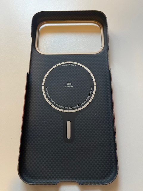 Afbeeldingslocatie: https://tweakers.net/i/5N8QR6p-6M7imlQEBSBWXm12wjQ=/fit-in/4920x3264/filters:max_bytes(3145728):no_upscale():strip_icc():strip_exif()/f/image/nv5yKZbCWhK6oMuMSW0dCJvB.jpg?f=user_large