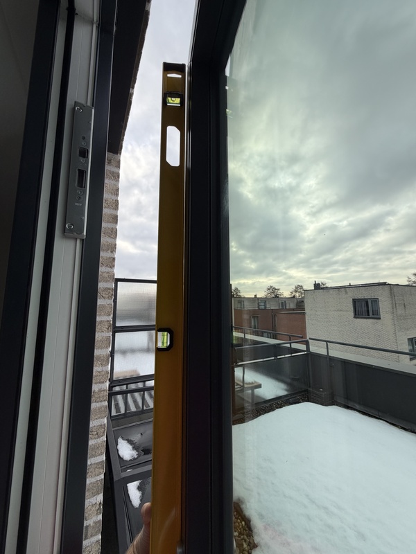 Afbeeldingslocatie: https://tweakers.net/i/5P-Ivxh3gqq0Lb40eQ1a4GtfUbw=/x800/filters:strip_icc():strip_exif()/f/image/smCZ8571QQOgl7A6pQN60eg6.jpg?f=fotoalbum_large