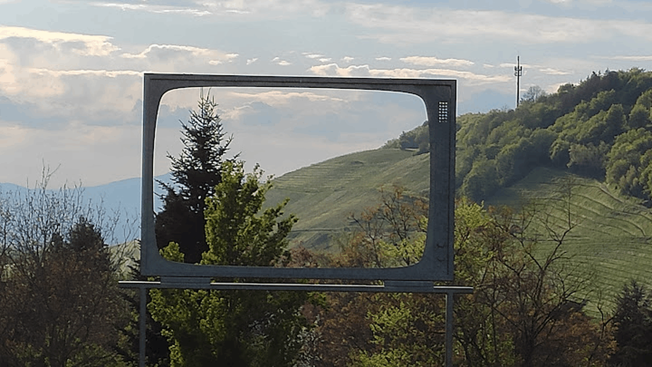 Afbeeldingslocatie: https://tweakers.net/i/5Q0K1cGP2atshd_wDgObKkf-U5c=/full-fit-in/4000x4000/filters:no_upscale():fill(white):strip_exif()/f/image/y1pfnBW932YX1tdsUTFrhReV.png?f=user_large