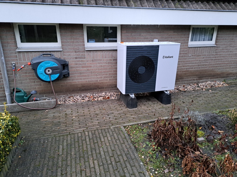 Afbeeldingslocatie: https://tweakers.net/i/5S9KBtCmbGVfD1VE18nciQS_lSc=/800x/filters:strip_icc():strip_exif()/f/image/Hn4OuWpedHfKWmBfoaK40VdC.jpg?f=fotoalbum_large