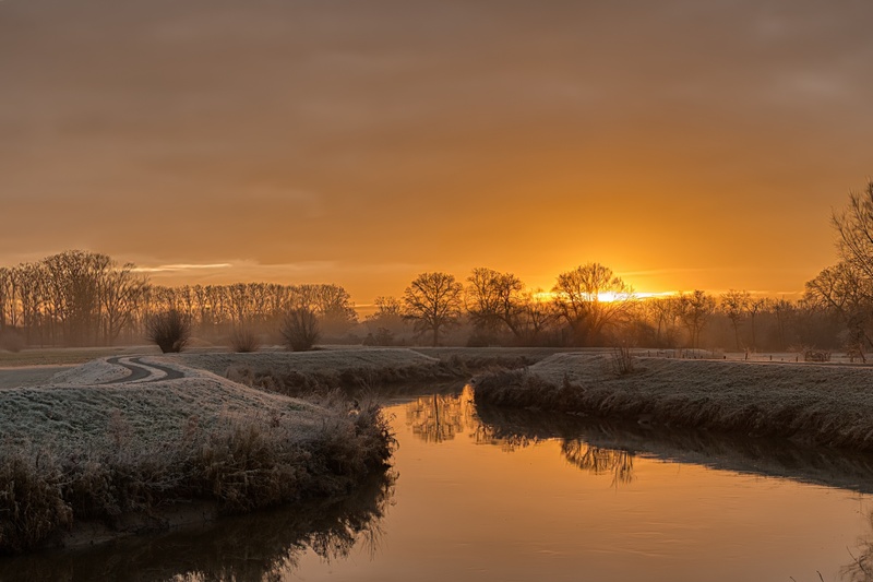 Afbeeldingslocatie: https://tweakers.net/i/5SN8SF91XBg4Sj_PUL1kImyR7ow=/800x/filters:strip_icc():strip_exif()/f/image/yPiNNPAZB2KzgMxsl8th42uO.jpg?f=fotoalbum_large