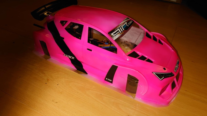 Afbeeldingslocatie: https://tweakers.net/i/5SwjFRmAp1s5fBMrVpbwnDVKgvc=/800x/filters:strip_icc():strip_exif()/f/image/408ISSidK47ONAG76tZNn9wI.jpg?f=fotoalbum_large