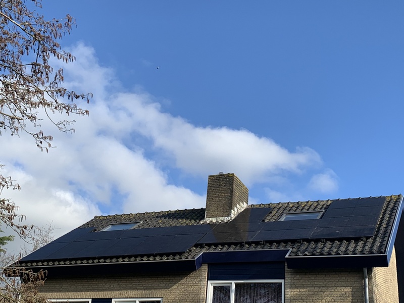 Afbeeldingslocatie: https://tweakers.net/i/5T6p5PX-5rVEmvl2C2k83wa-d8Q=/800x/filters:strip_icc():strip_exif()/f/image/Yb6qI7hYX1NZ8hMlpIdEy1BL.jpg?f=fotoalbum_large