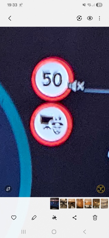 Afbeeldingslocatie: https://tweakers.net/i/5Yd_UIM6zemrYUfPVrFbr8wm2UI=/x800/filters:strip_icc():strip_exif()/f/image/HHAlIUyRO3fXPW3JpFr5SCys.jpg?f=fotoalbum_large