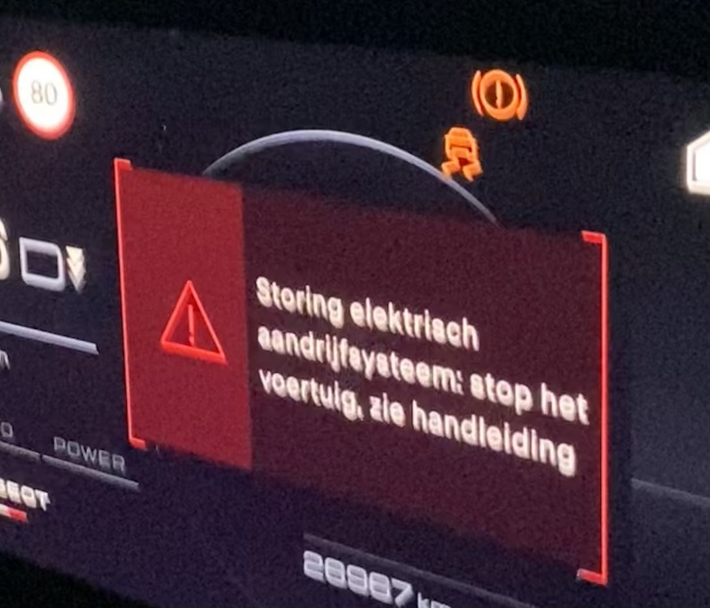 Afbeeldingslocatie: https://tweakers.net/i/5YsMTIfQaxvxwlpeDzWy_DgG5W8=/800x/filters:strip_icc():strip_exif()/f/image/Sv46KZoZZhctI14wTdB6rsY7.jpg?f=fotoalbum_large