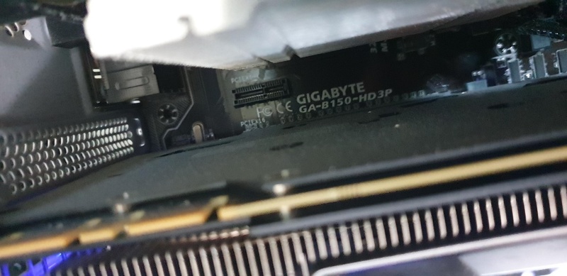 Afbeeldingslocatie: https://tweakers.net/i/5aZKLFswe2cqjL6iSRiwyegR4lo=/800x/filters:strip_icc():strip_exif()/f/image/Up9EqcbQNrDlcNIL1Jh0dzox.jpg?f=fotoalbum_large