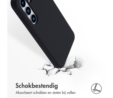 Accezz Liquid Silicone Backcover met MagSafe