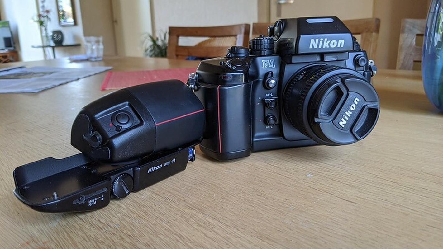 Afbeeldingslocatie: https://tweakers.net/i/5cPQ-GIr8Yauje9_4YTLwgyaQH8=/full-fit-in/4920x3264/filters:max_bytes(3145728):no_upscale():strip_icc():fill(white):strip_exif()/f/image/SzcoQilwHMw2xPLLMENW7bqj.jpg?f=user_large