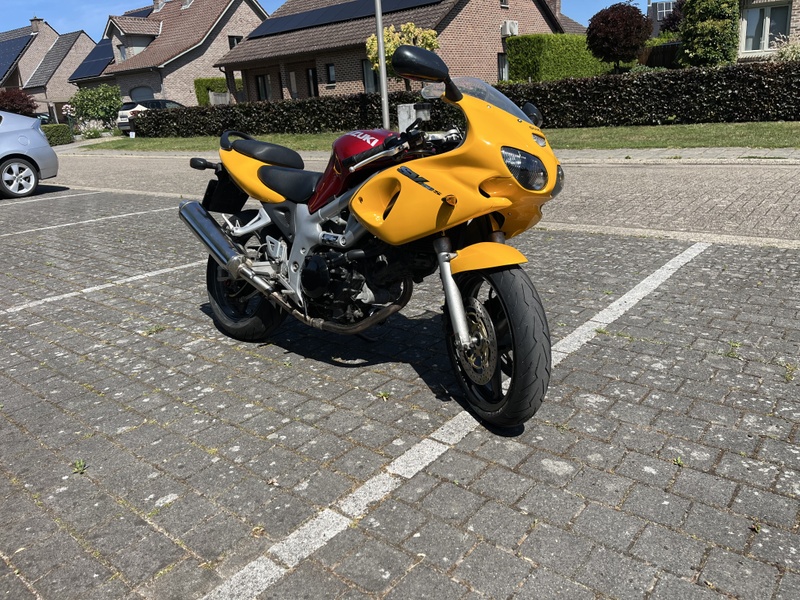 Afbeeldingslocatie: https://tweakers.net/i/5d6yNwB_geYIug6yzCcJ1cy3RmY=/800x/filters:strip_icc():strip_exif()/f/image/hckxPXvvVJu8PW77wuhpVCT0.jpg?f=fotoalbum_large