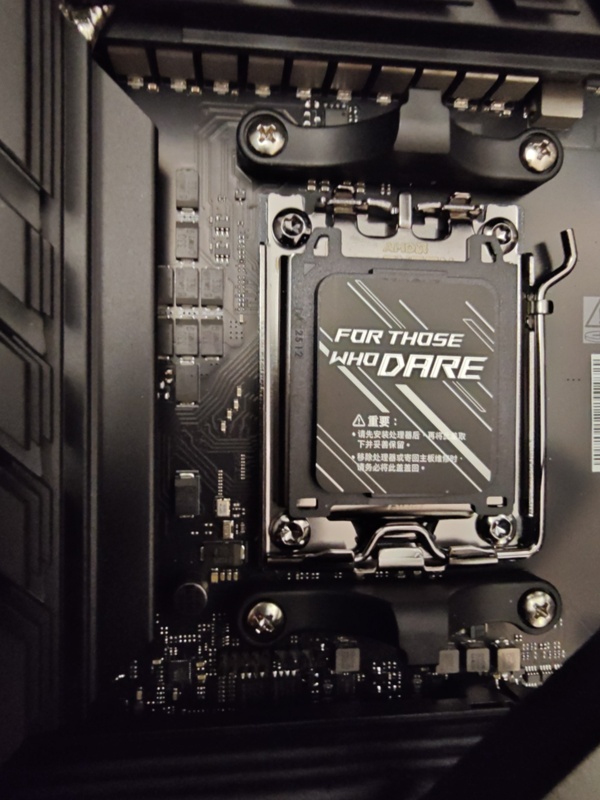 Afbeeldingslocatie: https://tweakers.net/i/5fMTDgrlLb12OLv1ZOntT7Yl7lY=/x800/filters:strip_icc():strip_exif()/f/image/rA1K5qMPhHXgEQ4Kxp2Jp5L3.jpg?f=fotoalbum_large