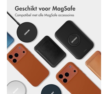 Accezz Liquid Silicone Backcover met MagSafe