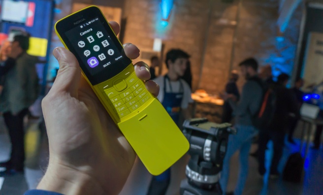 whatsapp komt uit voor kaios toestel nokia 8110 tablets en telefoons nieuws tweakers