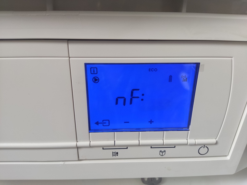 Afbeeldingslocatie: https://tweakers.net/i/5mophzKhOcrsFaL6EnnGEqqIkME=/800x/filters:strip_icc():strip_exif()/f/image/9tN5NN9Pbwu6fRB2juUg5qqY.jpg?f=fotoalbum_large