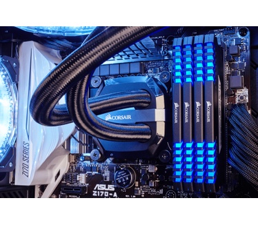 Corsair Vengeance LED CMU32GX4M4C3000C15B