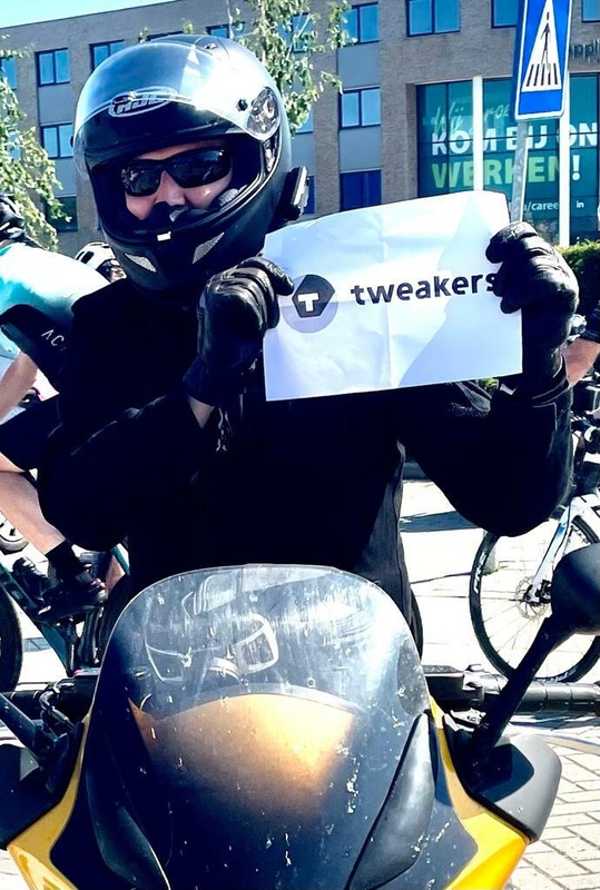 Afbeeldingslocatie: https://tweakers.net/i/5sodonpuXdPHsNuZKh1hl69SsLY=/x800/filters:strip_icc():strip_exif()/f/image/69WlwBJPVnoDDnbh2lpUuwmj.jpg?f=fotoalbum_large