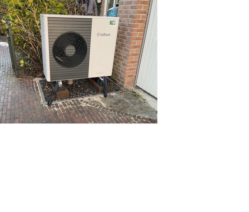Afbeeldingslocatie: https://tweakers.net/i/63S14VHdFAYKOWCacB_ZbGu_XDg=/800x/filters:strip_icc():strip_exif()/f/image/sAJGzze39M4FR1XCi94E2OTJ.jpg?f=fotoalbum_large