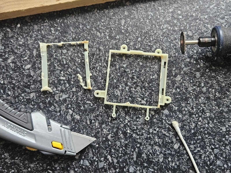 Afbeeldingslocatie: https://tweakers.net/i/6BhpfZyCktTChbdPQHOzDh72AAg=/fit-in/4920x3264/filters:max_bytes(3145728):no_upscale():strip_icc():strip_exif()/f/image/Y6IcpZee4bLVNOujQr2YA2aS.jpg?f=user_large