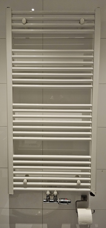 Afbeeldingslocatie: https://tweakers.net/i/6Bxm2DuY6xoF-RZi23-7S-Rk4KE=/x800/filters:strip_icc():strip_exif()/f/image/IkODDRVxB4solWrwKjlcPSxH.jpg?f=fotoalbum_large