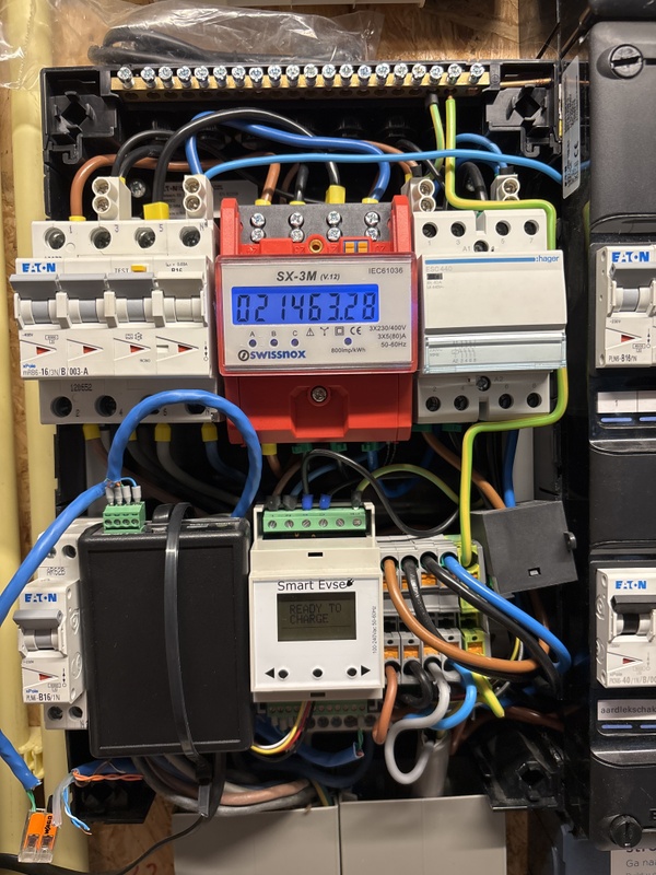 Afbeeldingslocatie: https://tweakers.net/i/6DFLIp1VfNwjoE5wvg-AEKny7UM=/x800/filters:strip_icc():strip_exif()/f/image/FeilT5VfsPUzlm0iifqKBVNm.jpg?f=fotoalbum_large