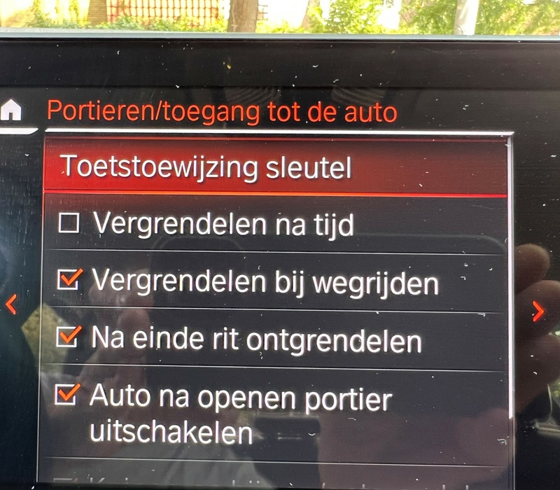 Afbeeldingslocatie: https://tweakers.net/i/6FwOxBiIs4Vxo4JRRvlv-gru3Fw=/800x/filters:strip_icc():strip_exif()/f/image/3dEgp3UGYQ8xHUv2O749YgY6.jpg?f=fotoalbum_large