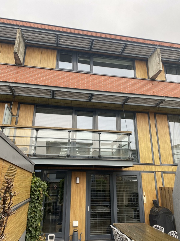 Afbeeldingslocatie: https://tweakers.net/i/6HXedffTpSZNp4XaWE8S75p_DiY=/x800/filters:strip_icc():strip_exif()/f/image/p6ec0FGLlTsEkm5Vym4kqRzg.jpg?f=fotoalbum_large