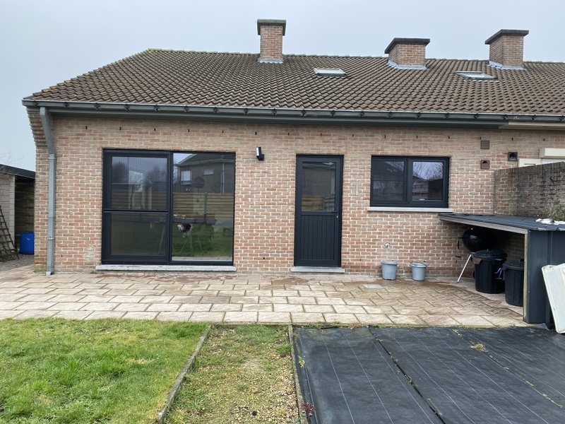 Afbeeldingslocatie: https://tweakers.net/i/6L4ogkGbxBf0hiUZRkhKXuOp-6Y=/800x/filters:strip_icc():strip_exif()/f/image/4C7DZmDEYu6E6otW9b44GmUp.jpg?f=fotoalbum_large