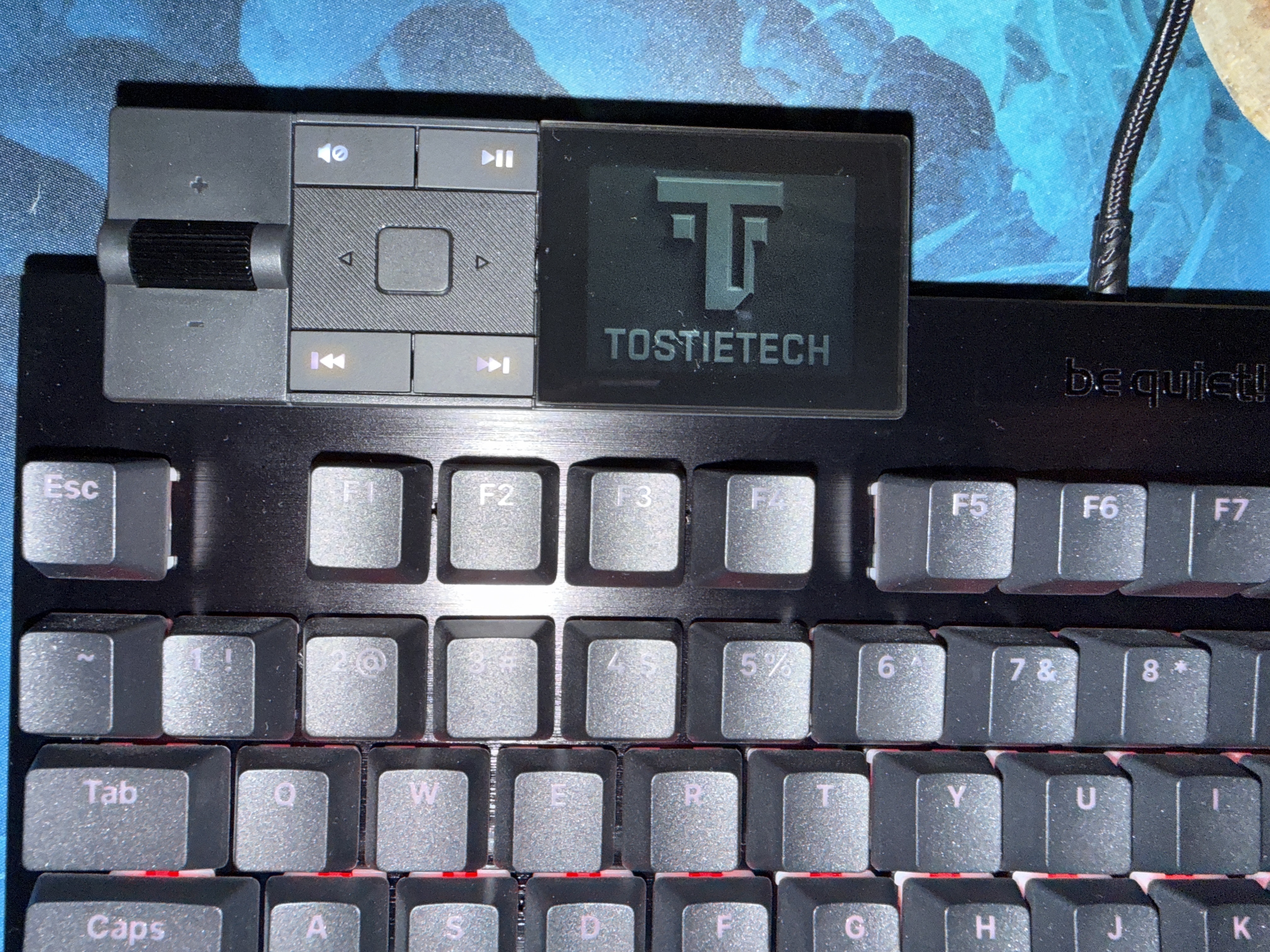 Afbeeldingslocatie: https://tweakers.net/i/6MIqt0X9tj3UNc2xq6eK9KLHj2E=/m/383141/1Wdu2H5DH0nXT1ydq4U2B9aORa062i3sJgkyTzvmk2qJ3tGN1R.jpeg