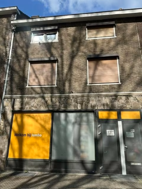 Afbeeldingslocatie: https://tweakers.net/i/6McPwQ-zUrDsIi74BY4OukNUCZE=/fit-in/4920x3264/filters:max_bytes(3145728):no_upscale():strip_exif()/f/image/GT90uOy30T230DWBZKAHNPY0.avif?f=user_large