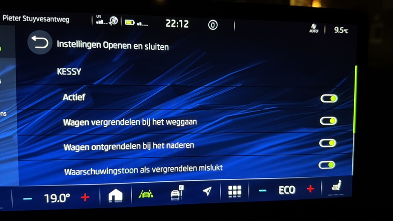Afbeeldingslocatie: https://tweakers.net/i/6TDuB4EwnxGP0r_m4HlnzfH2sEQ=/800x/filters:strip_icc():strip_exif()/f/image/rSLcimCe96YhMzdRPxNGK8Bm.jpg?f=fotoalbum_large