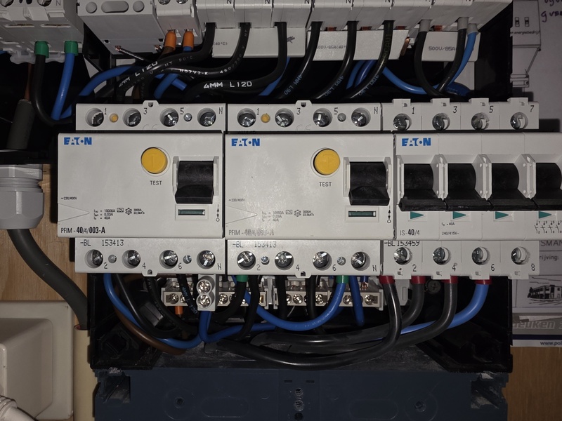 Afbeeldingslocatie: https://tweakers.net/i/6Y5rGg0y2eJ983kSWhGqN9du3Dg=/800x/filters:strip_icc():strip_exif()/f/image/Rw28gHZhYegAaccVxKfQn4wh.jpg?f=fotoalbum_large