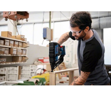 Bosch GNH 18V-64 M Professional