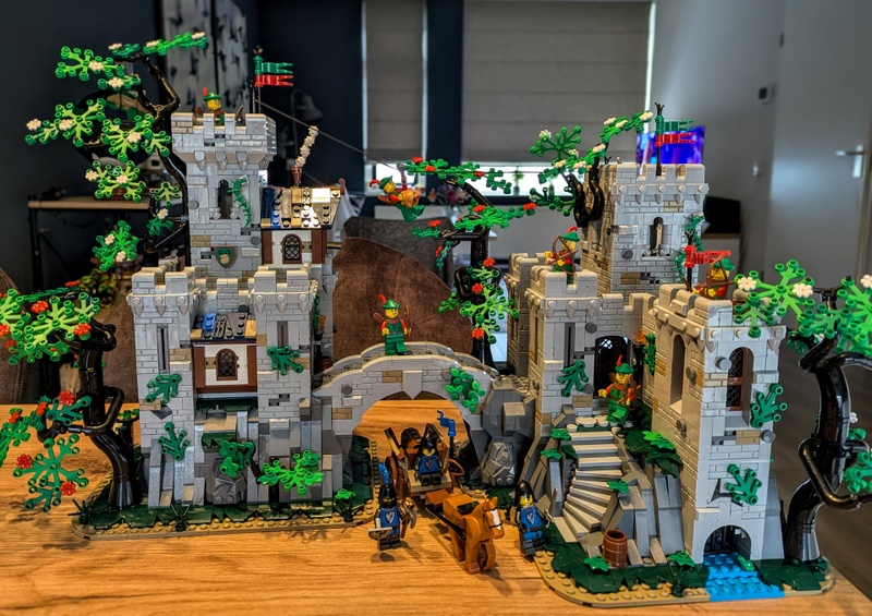 Afbeeldingslocatie: https://tweakers.net/i/6auSyCq85Bf7HIYEjRCL8tYuVLo=/800x/filters:strip_icc():strip_exif()/f/image/CPZPYM6igBMMopeD9gf1Jj7V.jpg?f=fotoalbum_large