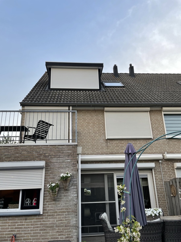 Afbeeldingslocatie: https://tweakers.net/i/6bQubCMKFR82Q9d3Z112RiOI1Kw=/x800/filters:strip_icc():strip_exif()/f/image/bykcXXDWEQl2EO8tzn0C6aUO.jpg?f=fotoalbum_large